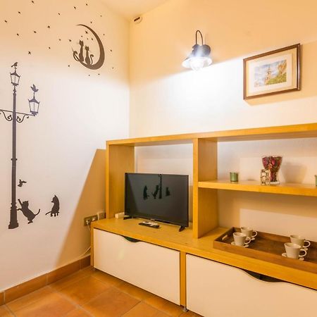 Macarena Muralla Encantada Apartment Sevilla Bagian luar foto