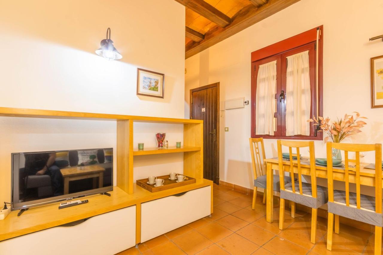 Macarena Muralla Encantada Apartment Sevilla Bagian luar foto