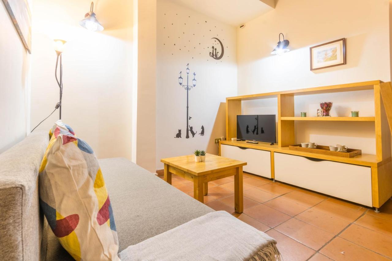 Macarena Muralla Encantada Apartment Sevilla Bagian luar foto